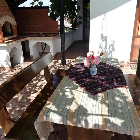 Casa de hóspedes Guest House Hill *